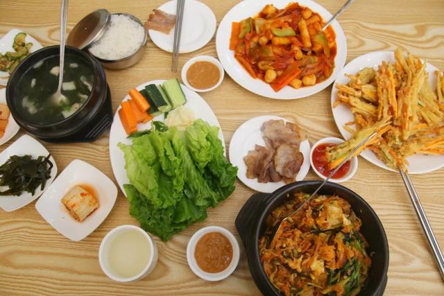 韩国料理加盟费多少钱(韩国料理加盟店排行榜)