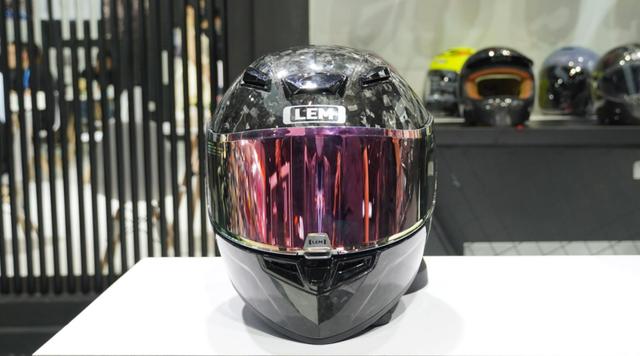 ls2头盔是哪个国家的品牌(国产头盔前十名)