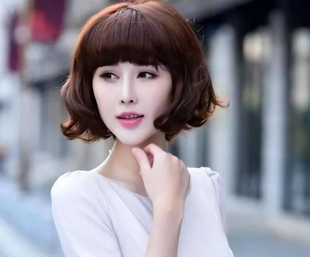 中年女人短发图片女2020最新款发型